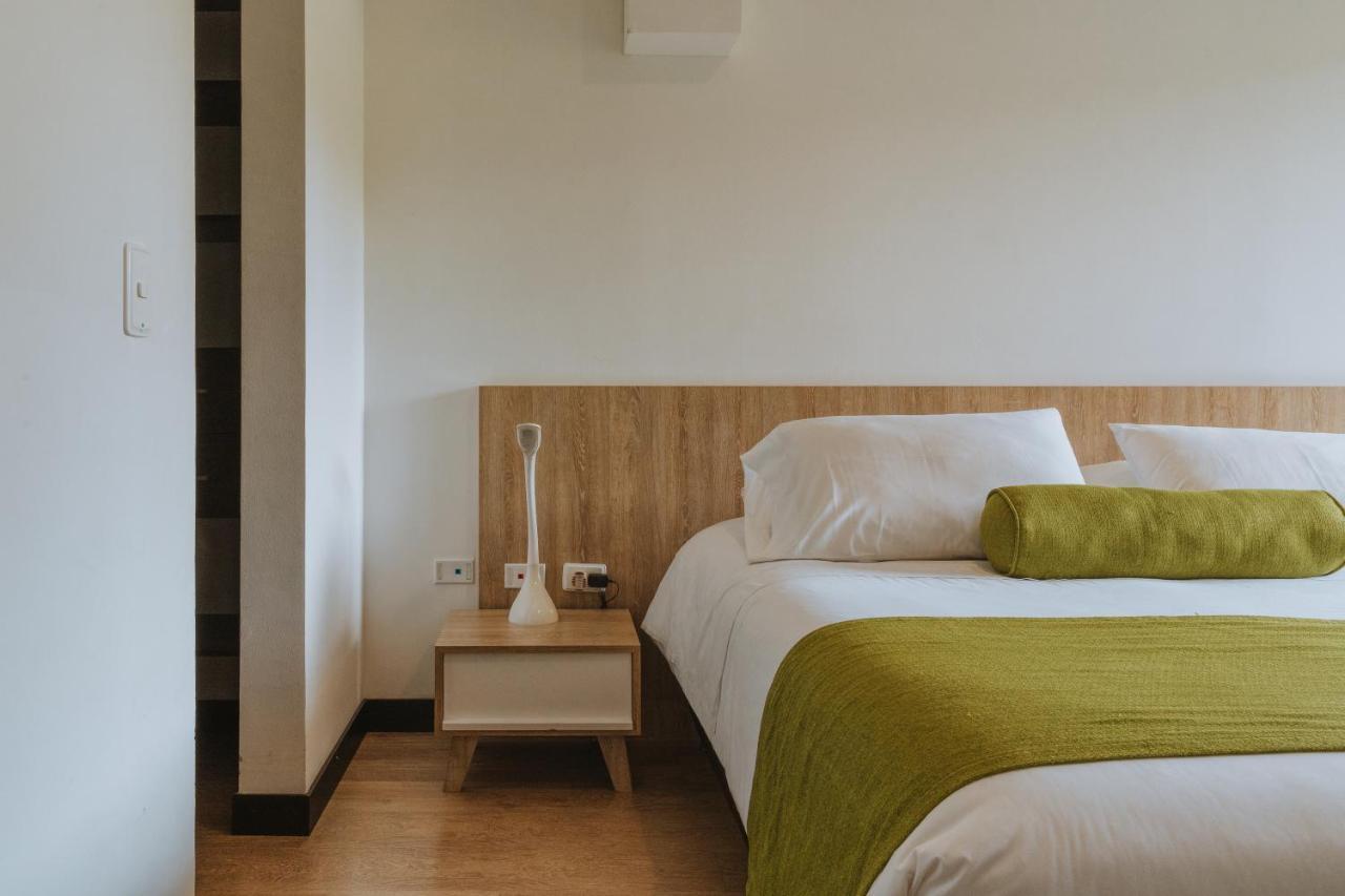 Travelers Rio Verde Living Suites Rionegro Exteriér fotografie