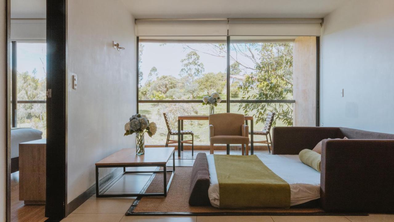 Travelers Rio Verde Living Suites Rionegro Exteriér fotografie
