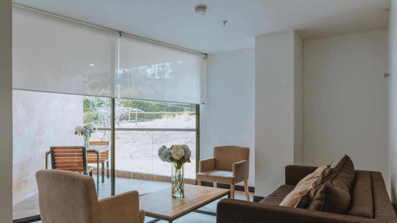 Travelers Rio Verde Living Suites Rionegro Exteriér fotografie