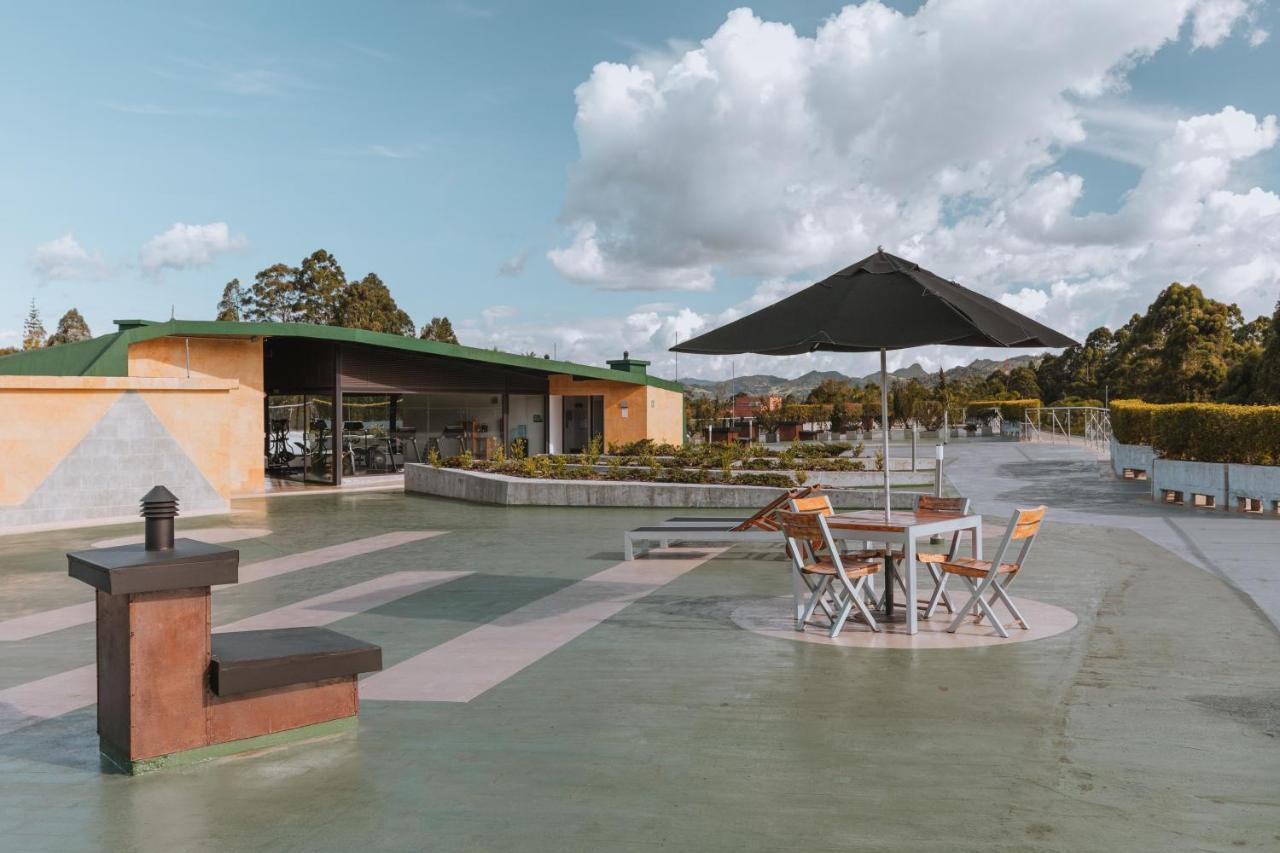 Travelers Rio Verde Living Suites Rionegro Exteriér fotografie